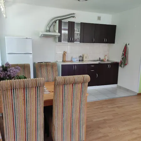 Apartament Ohvitseride Maja Hullo